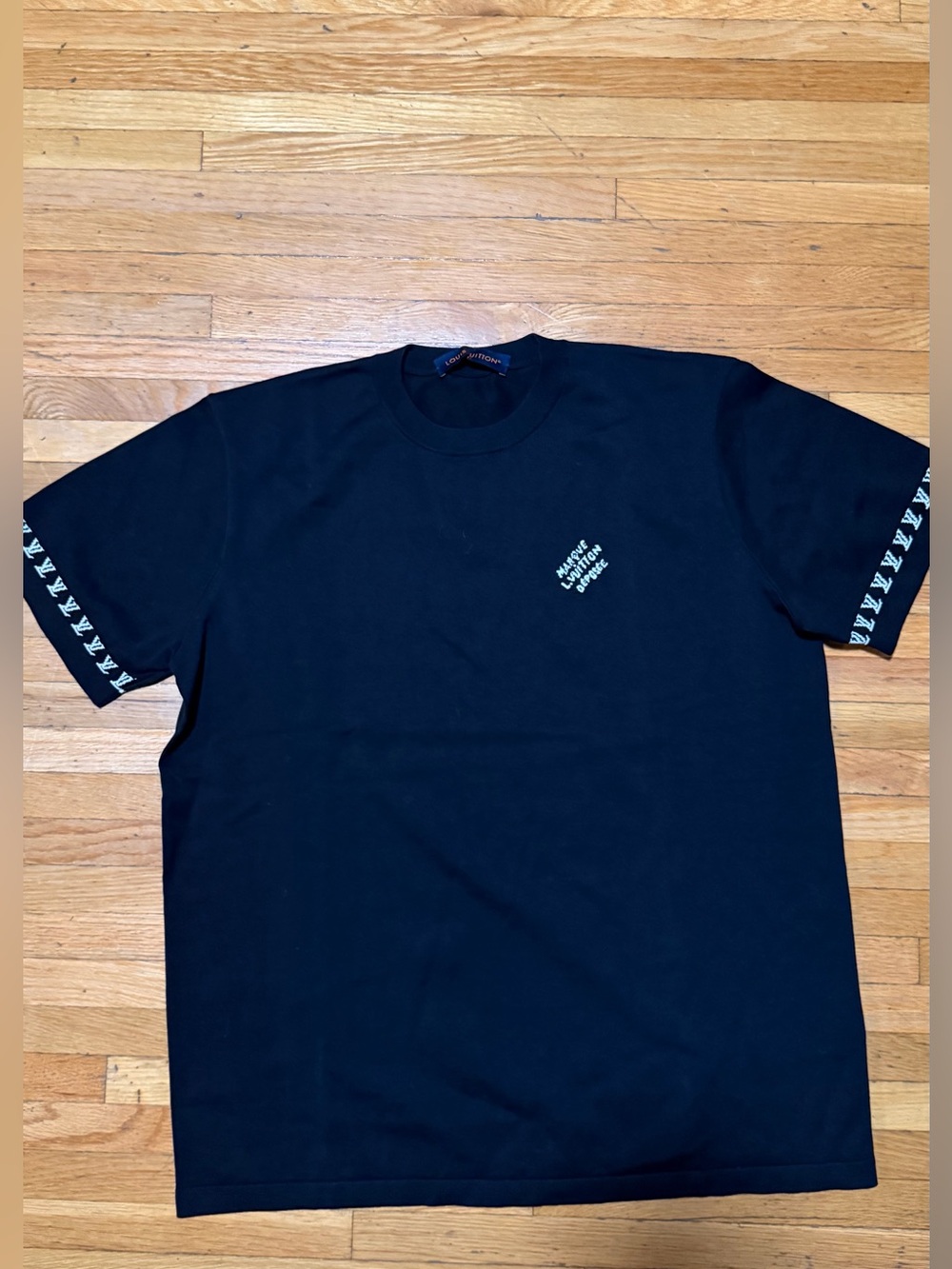 Louis Vuitton Black Crewneck Logo Tee with Sleeve Emblem KNIT - Men medium